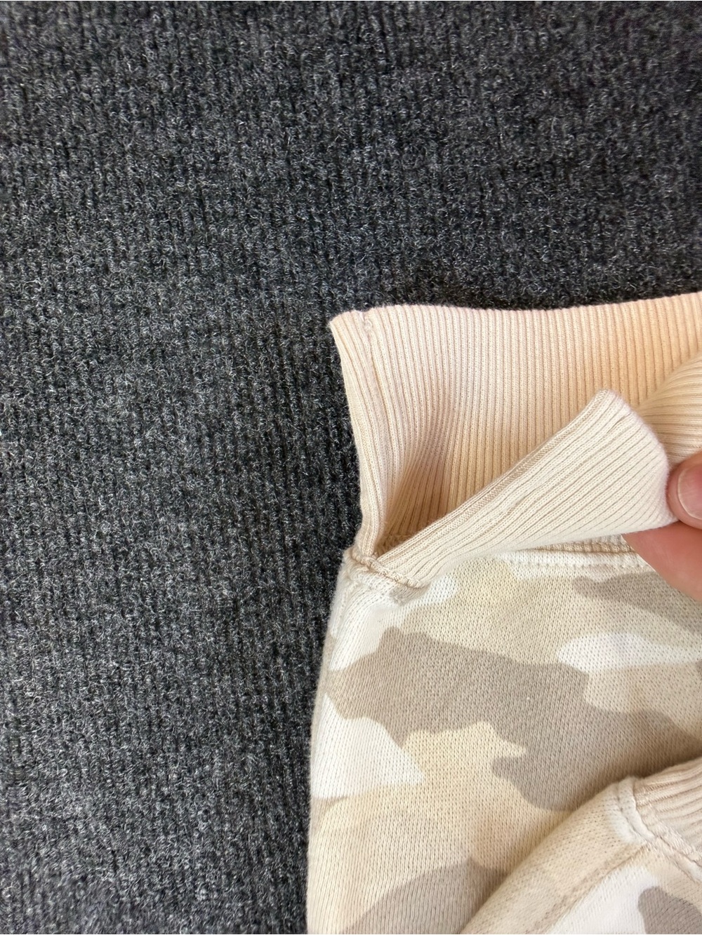 Aerie Beige Camo Crewneck Sweatshirt Oversized Small - Picture 7 of 12